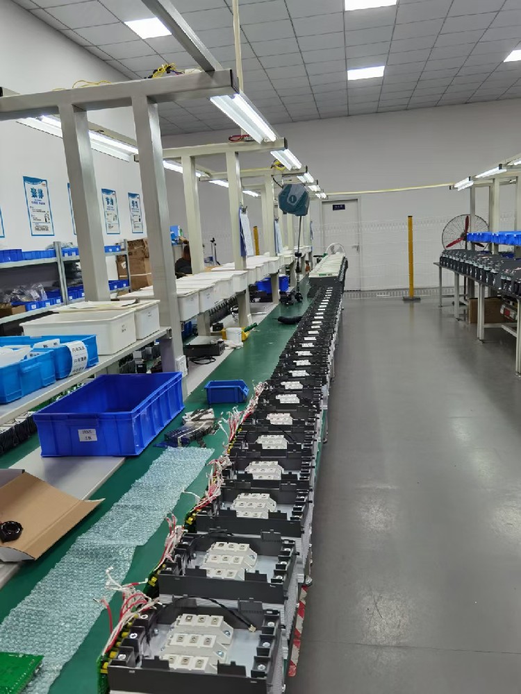 电力调解器的额定电压、额定电流和额定功率是怎样确定的？？